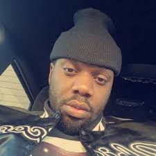 Anthony Ray (@MostdopeAray13)