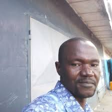 L'ancien Président #IBK est encore partie à #AbuDhabi pour un contrôle  médical. Il est temps qu'on l'amène à l'hôpital #GabrielTouré ou #PointG.  Moussa Nimaga