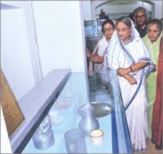 Image result for sheikh hasina with sheikh mujib