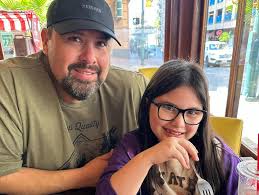 Come with me while we enjoy lunch at the new Haywire in San Antonio, Tx!  Our last family get away before baby girl comes💖 @jmtzx54 🖤 #Texas  #FamilyTime #Lunch #Reservations #SanAntonio #Yum #