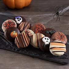 We love making special treats for halloween and these no bake spider oreo cookies do not disappoint. Halloween Oreo Cookies By Gourmetgiftbaskets Com