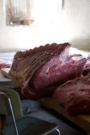 Ecco la carne che non dovrebbe mancare alle grigliate. Carne I 10 Tagli Migliori Per Bistecca Brace Hamburger Crudo