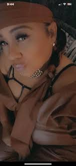 Hello my Name is Lisa my sister name .... Putri is/are/am