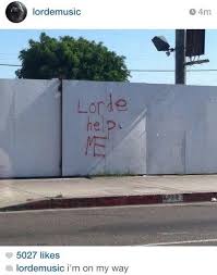 Lorde just dropped 'solar power', the new single from her album of the same name, and fans are celebrating with memes and incredible reactions. You Re The Only Royal For The Job Funny Pictures Lorde Laugh