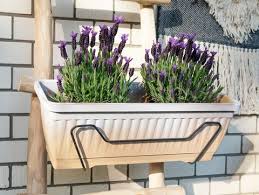 Longer boxes require more supports due to the weight of soil, plants and water. Balcony Ideas How To Decorate A Balcony Garden