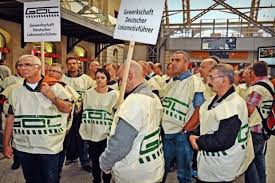 Anders als in lichtenfels, lief trotz des dreistündigen lokführerstreiks gestern am coburger bahnhof (fast) alles in geordneten bahnen. Lokfuhrerstreiks Ruckhalt Fur Die Gdl Brockelt Stuttgart Stuttgarter Zeitung