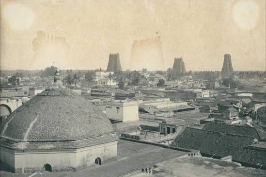 India, Madurai, View towards Meenakshi Amman...