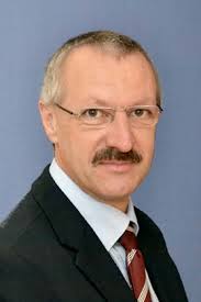 JAHRESBERICHT 2017/2018