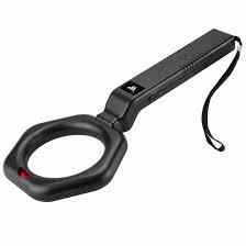 The metal detector kit is useful in detect valuable objects, featuring all essential accessories needed to begin your treasure hunting adventure. Winbest Pursuit Metal Detector Field Kit By Barska Barska Com