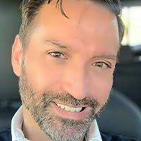 Alumni and Friends Stay Connected