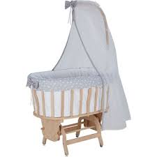 Beşik uyku seti çeşitleri, dantelli tasarımlarıyla yavrunuzun beşiğini hem çok zarif gösterecek, hem de yumuşacık dokusu ve kumaşı ile bebeğiniz huzurlu bir uyku çekecek. Baby Tech Ekstra Boyasiz Sepet Besik Gri Yildizli Uyku Fiyati