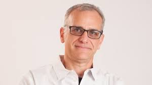 CEO whisperer' shares the simple brain trick he uses to make better  decisions—it only takes 'a few minutes each day'. Find the link in the  comments. ⬇️