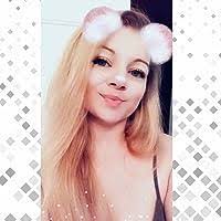 Eve Delaney's Instagram, Twitter & Facebook