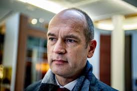 Piet adema (foto), landelijk voorzitter van de christenunie, reageert. Christenunie Leider Segers Als We Geen Klimaatakkoord Hebben Hebben We Geen Kabinet Politiek Ad Nl