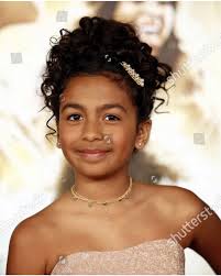 Press photos from my very first red carpet for the world premiere of  @spinninggoldmovie #bestnightever @heroartists