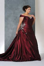 Plus size bridal gowns with color can be chosen to enhance a themed wedding. Plus Size Wedding Gowns With Color Curvyoutfits Com
