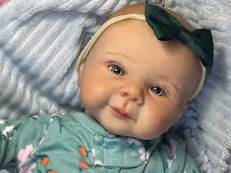 Sara Bogle's Instagram, Twitter & Facebook