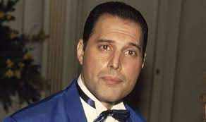 Gene simmons posted a photo last week where he partied with a freddie mercury bandmate. Freddie Mercury Last Days Queen Star S Courage And Final Words To The Man By His Side Music Entertainment Express Co Uk