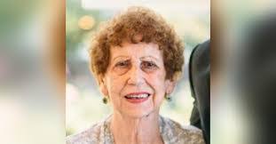 Carey Hammond's Instagram, Twitter & Facebook