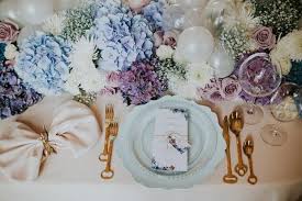 Wir finden eines, genau auf euch abgestimmt und organisieren euren perfekten tag. Zauberhafte Motto Hochzeit Zu Alice Im Wunderland Alice Im Wunderland Alice Im Wunderland Hochzeit Wunderland