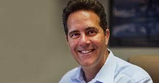 Robyn Toscano's Instagram, Twitter & Facebook