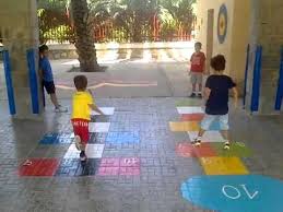 Resultado de imagen de pintamos en el suelo del cole juegos tradicionales