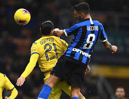 İnter, spezia karşısında etkin oyuna rağmen isabetli şut çekemeyerek napoli maçı sonrası yine puan bıraktı. Inter 2 1 Hellas Verona All You Need To Know News