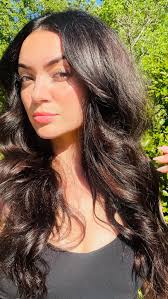 Come with me to see @nurseinjectortrish at @solaraskinandlaser for my  facial balancing treatment. I get a lot of people asking what I do, so  here’s a sneak peek! 👀 I will always recommend Trisha to ...