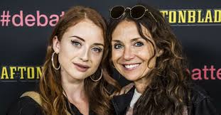 She's an actress and voice actress, daughter to thorsten flinck and annika jankell. Svenska Kandisbarn Som Liknar Sina Foraldrar Allas