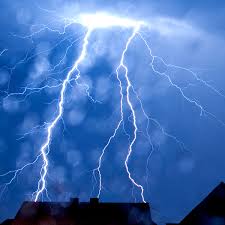 Schauer, gewitter, hagel und stürmische böen trüben zu wochenanfang in berlin und brandenburg immer wieder das sommerliche wetter. Wetter In Deutschland Brisante Unwetter Lage Gefahr Von Lokalen Tornados Am Wochenende Welt