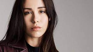 L'indizio che svela quanto difficili. Aurora Ramazzotti Attacked By Women Because I Defend Them Ruetir