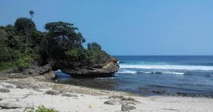 Demikian itulah informasi mengenai objek tempat wisata pantai karang bolong kebumen. Pantai Karang Bolong Home Facebook