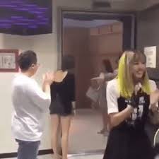 See more ideas about blackpink, blackpink and bts, kpop couples. Blackpink S Lisa Reveals She Wants To Go Back In Time To Kiss Her Members Koreaboo