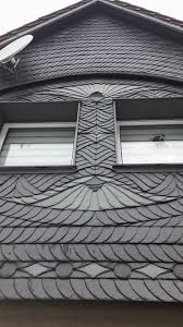 Fasad Iz Krovelnogo Slanca Kamen V Nemeckom Stile Rabota Krovelshikov Germaniya Schiefer Fassade Schiefer Dach Fassade