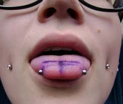 Must contain at least 4 different symbols; Snake Eyes Piercing Schmerzen