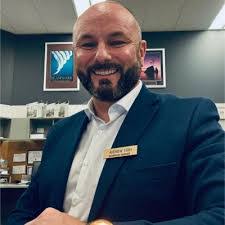 Andrew Fern's Instagram, Twitter & Facebook