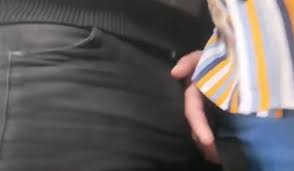 Touch touch bulge - ThisVid.com