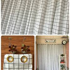Untuk itu, kamu perlu menambahkan sedikit dekorasi dengan memasang hiasan dinding. Gorden Hitam Putih Sedia Gorden Jendela Pintu Ruang Tamu 1 Set Kolong Dapur Kamar Mewah Murah 2 Kaca Minimalis Meter Pendek Kecil Tinggi Hiasan Furnitur Motif Polos Lazada Indonesia