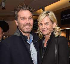 Zoe ball's radio 2 breakfast show. Strictly It Takes Two Host Zoe Ball S Home Life Revealed Her New Partner Children Hello