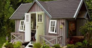 Terrasse Und Garten Im Skandinavischen Stil Gartenhaus Im Skandinavischen Stil Gartenhaus Haus Gartenhaus Modern