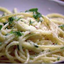 Resepi Masak Pasta Spaghetti Seafood Aglio Olio Simple Sedap Majalah Online Resepimasakspaghettiseafood Aglio E Olio Recipe Food Network Recipes Olio Recipe