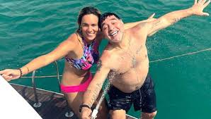 Diego Maradona Sobrina Politica Dice Que Rocio Oliva Lo Tiro De Escalera Video Deportes Trome