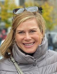 Ashley Stamper's Instagram, Twitter & Facebook