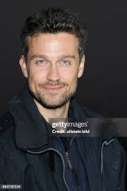 2,229 Wayne Carpendale Photos & High Res Pictures