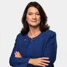 Idag debatterade jag sveriges säkerhetspolitiska linje i ann linde @annlinde. Ann Linde Warsaw Security Forum