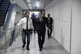 Δίνουμε μεγάλη σημασία στην προστασία των προσωπικών σας δεδομένων και με σκοπό τη συμμόρφωση με την αρχή της διαφάνειας κατά την επεξεργασία τους. O Kyriakos Mhtsotakhs Sto Neo Ypersygxrono Ktirio Ths Politikhs Prostasias Mporoyme Na Eimaste Oi Kalyteroi Eikones Binteo Kosmos Iefimerida Gr
