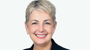 Samantha Hanson's Instagram, Twitter & Facebook