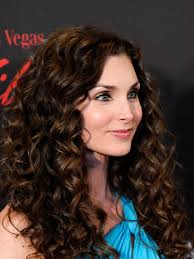 Surviving Sam (TV Series 2015– )