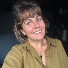 🌟 Calling all parents who crave more time with their little ones — without  giving up the dream of running your own business! Imagine a life where you  can be there for