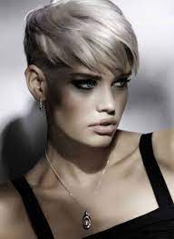 Undercut Frauen Frisuren So Stylen Sie Den Undercut Diy Frisurentrends Zenideen Haare Selber Schneiden Undercut Frau Frisur Undercut